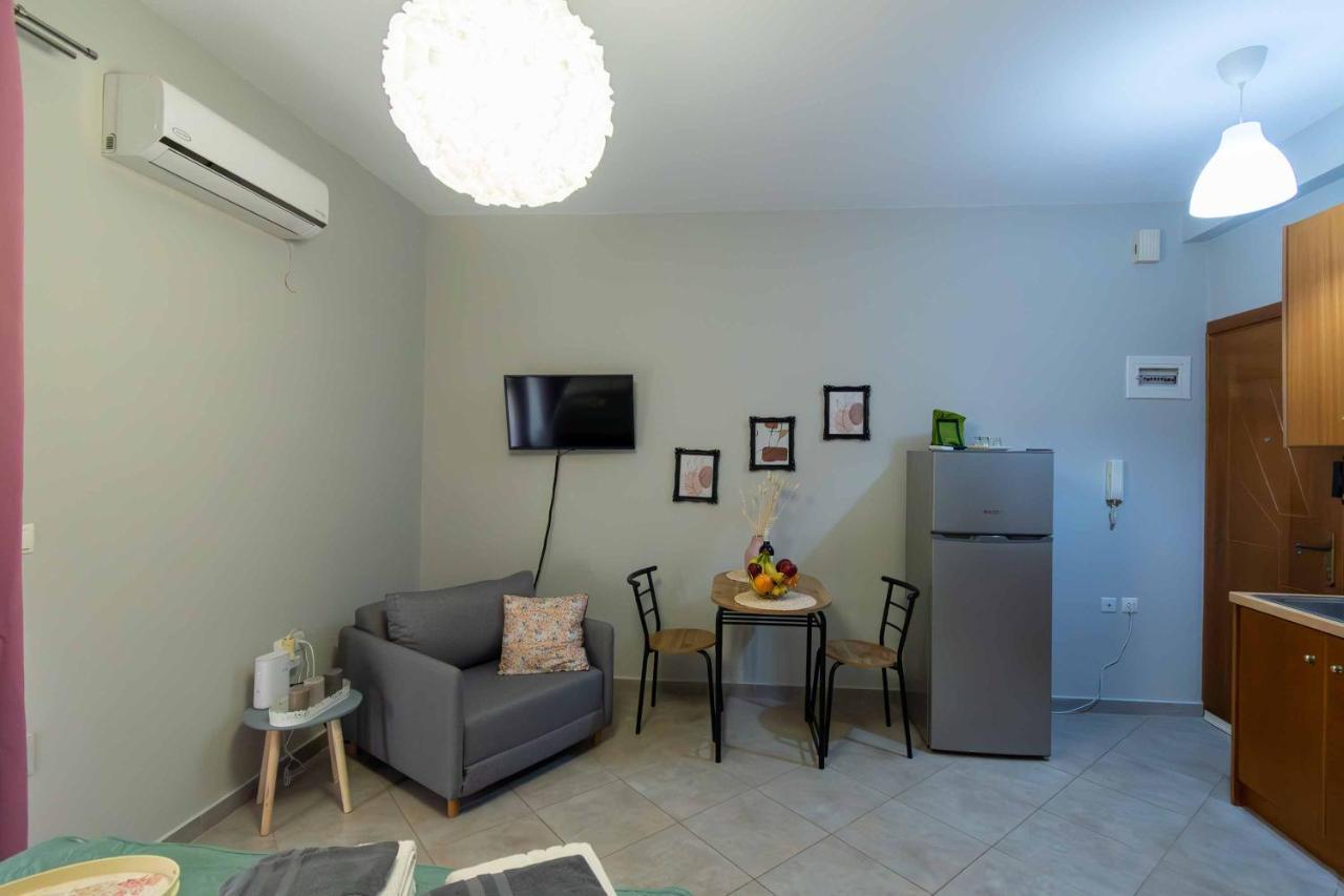 Heart Of The Town Studios Axd 3 Alexandroupoli Exterior photo